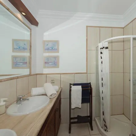 Vv Madriguera Villa *